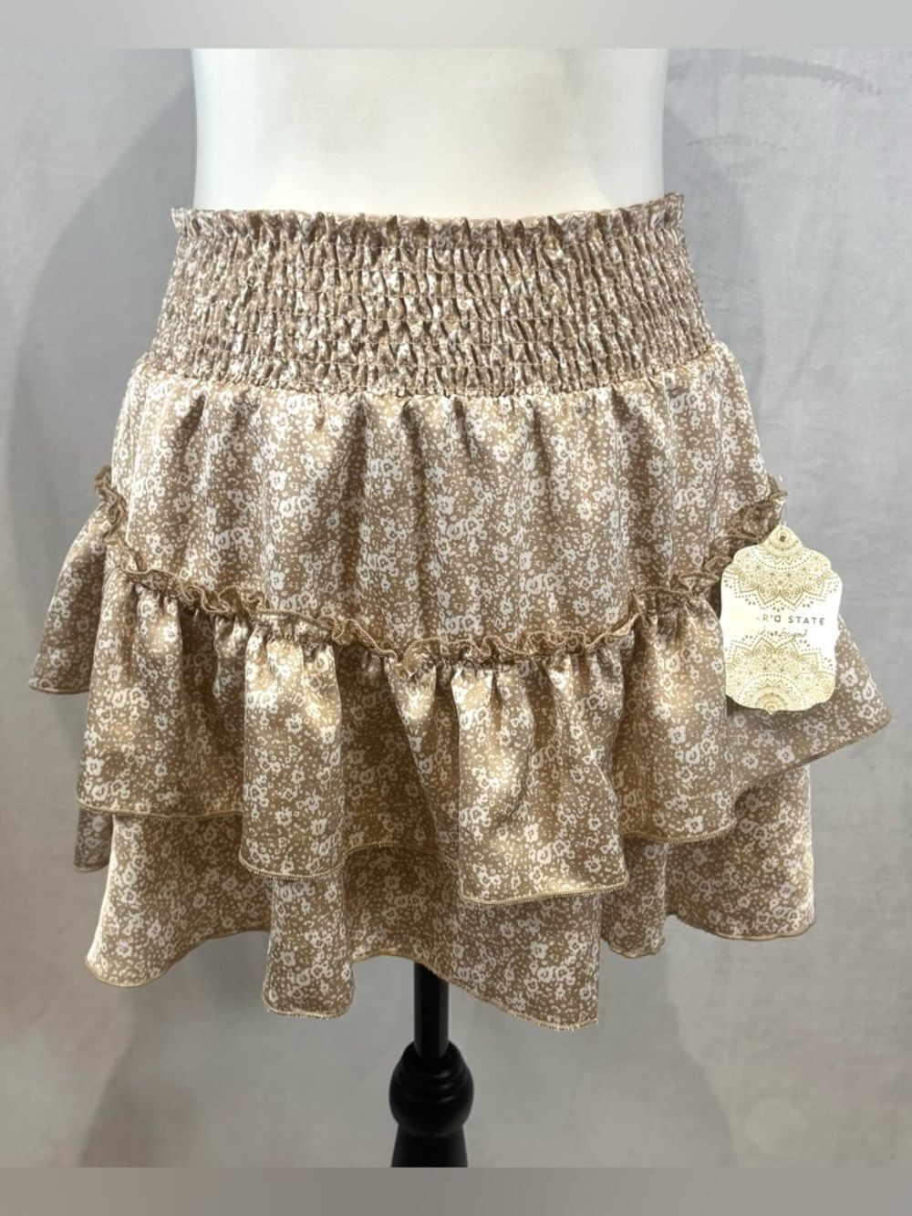 Altar’d state mocha and white ditsy floral layered ruffle mini skirt medium NWT